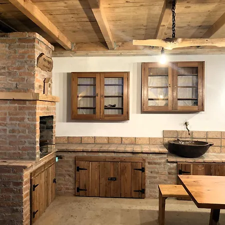 Nyaraló Papa Franks House *